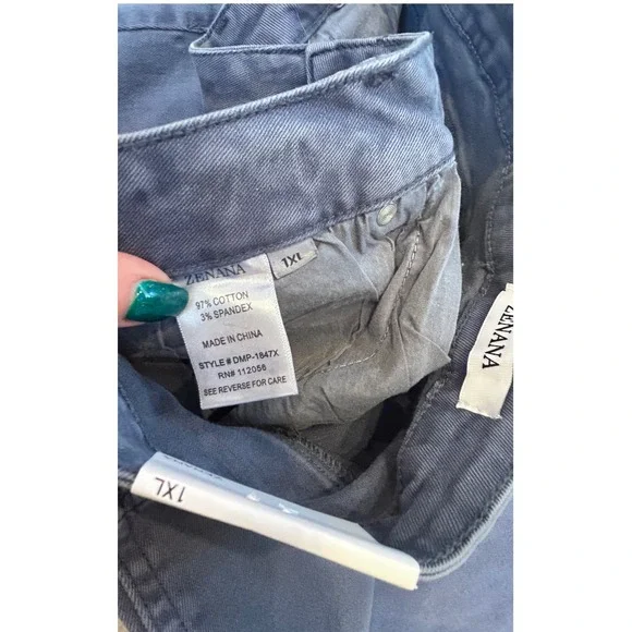 Zenana Women 1XL Blue High Rise Cropped Flare Raw Hem Jeans DMP-1847X - Picture 7 of 8